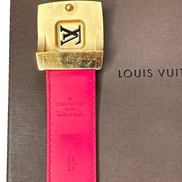 Authentic Louis Vuitton White Multicolor Murakami & Pink Leather & Gold Belt - Picture 12 of 15